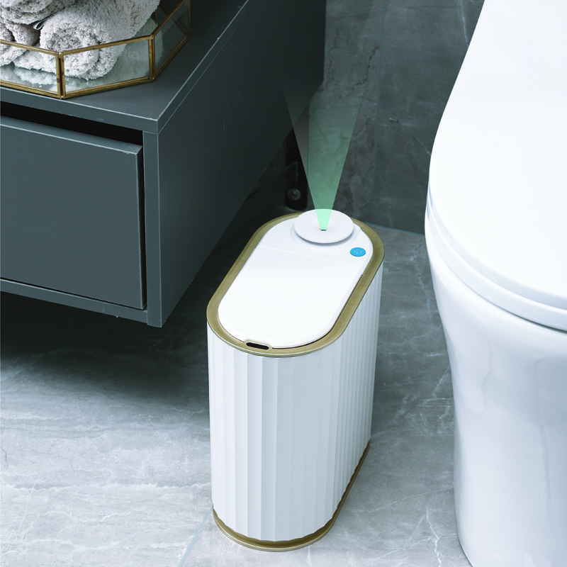 bin with sensor lid